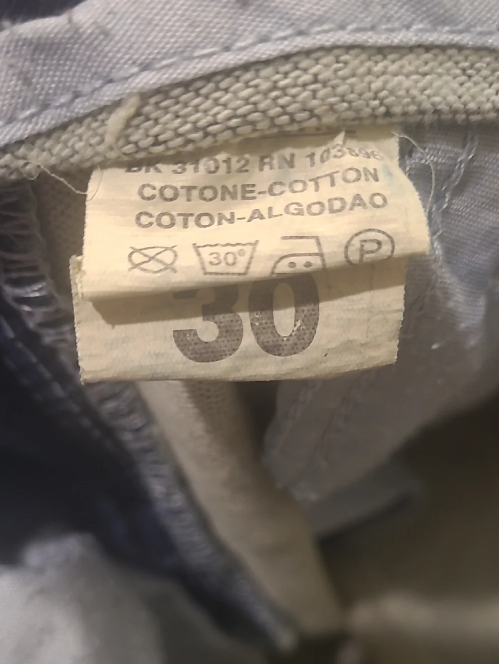 VINTAGE TRUE RELIGION HIGH RISE JEANS - Picture 9 of 13